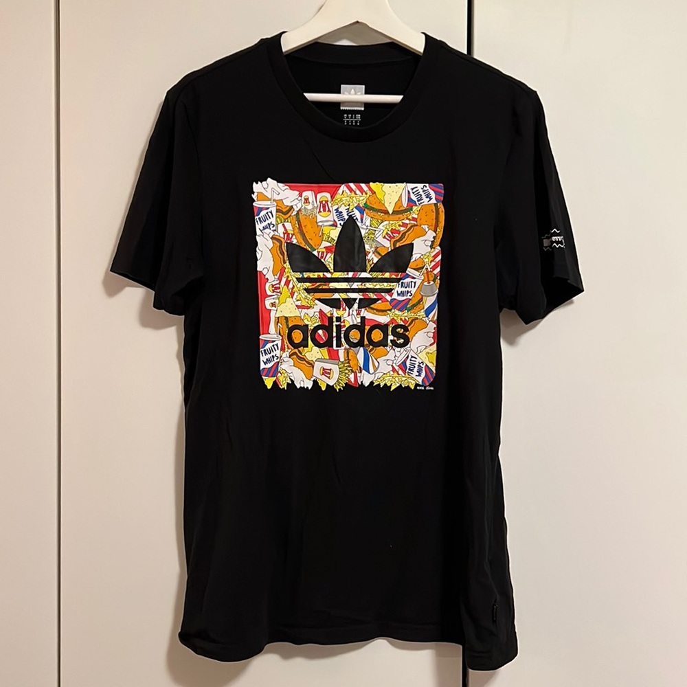 Adidas men T-shirt size m excellent condition